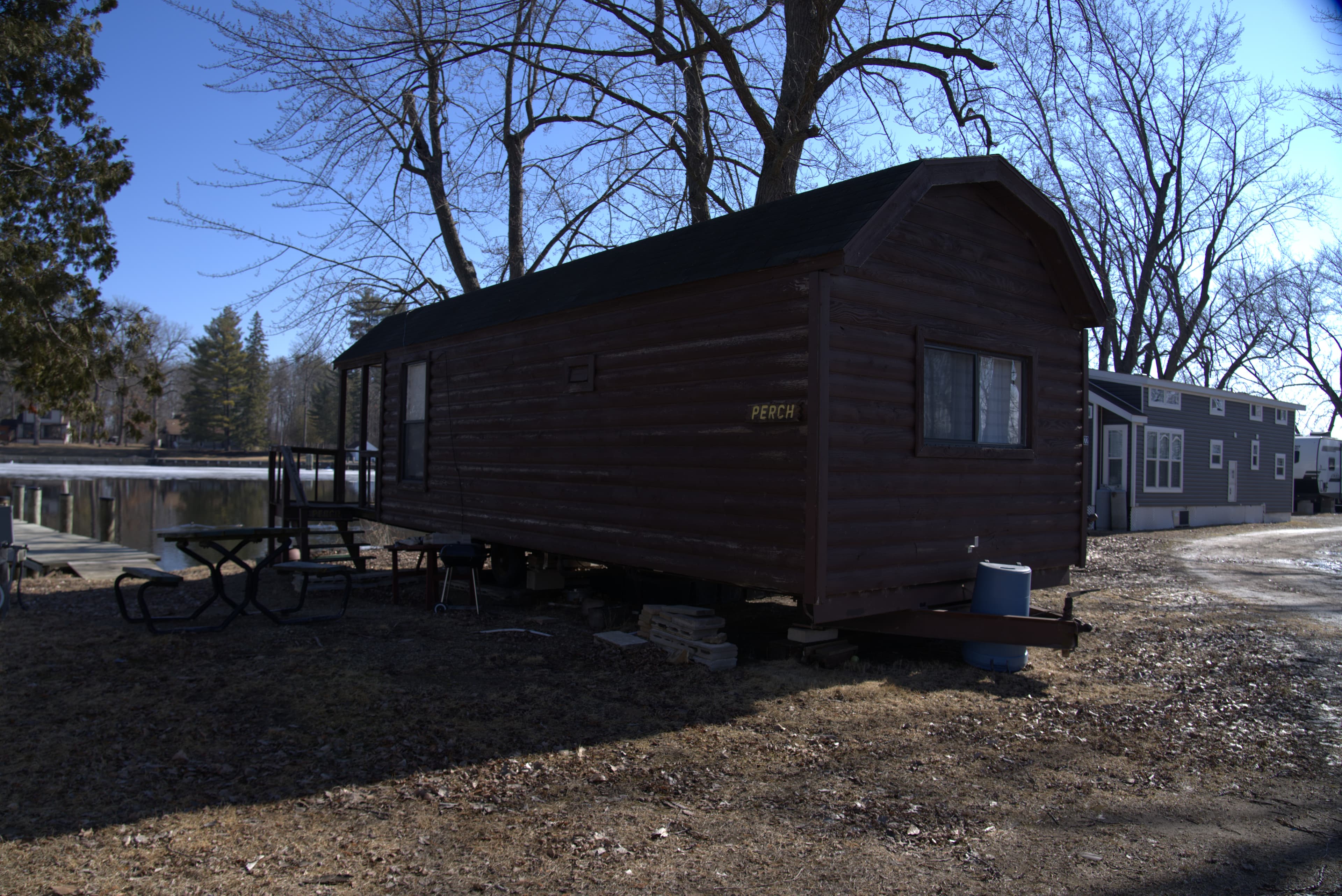 Perch cabin exterior on the Wolf River